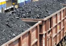 मालगाड़ी के कई डिब्बे पटरी से उतरे, रेल मार्ग पर यातायात बाधित