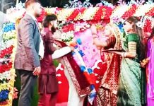 जयमाला में मस्ती पड़ी भारी, दूल्हे के दोस्त की हरकत पर भड़की दुल्हन, किया चौकाने वाला काम