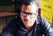 बच्चों को पढ़ाया, सेल्फी ली… फिर लौटते वक़्त रास्ते में आया हार्ट अटैक