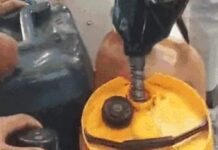 एमपी में पेट्रोल किल्लत की अफवाह से मचा हड़कंप: पंपों पर उमड़ी भारी भीड़, रतलाम में 5 दिन का स्टॉक एक दिन में खत्म, रीवा में हालात संभालने के लिए पुलिस बुलानी पड़ी