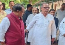 भोपाल में निगम की कार्रवाई पर घमासान, व्यापारियों के समर्थन में पूर्व विधायक ने CM से मांगा समाधान